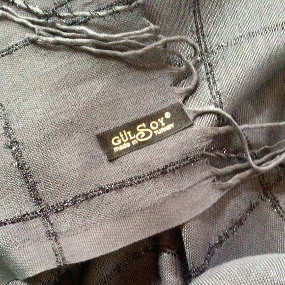 Gulsoy gun metal grey Turkish cotton scarf, pristine, 68”x26” - Picture 5 of 5